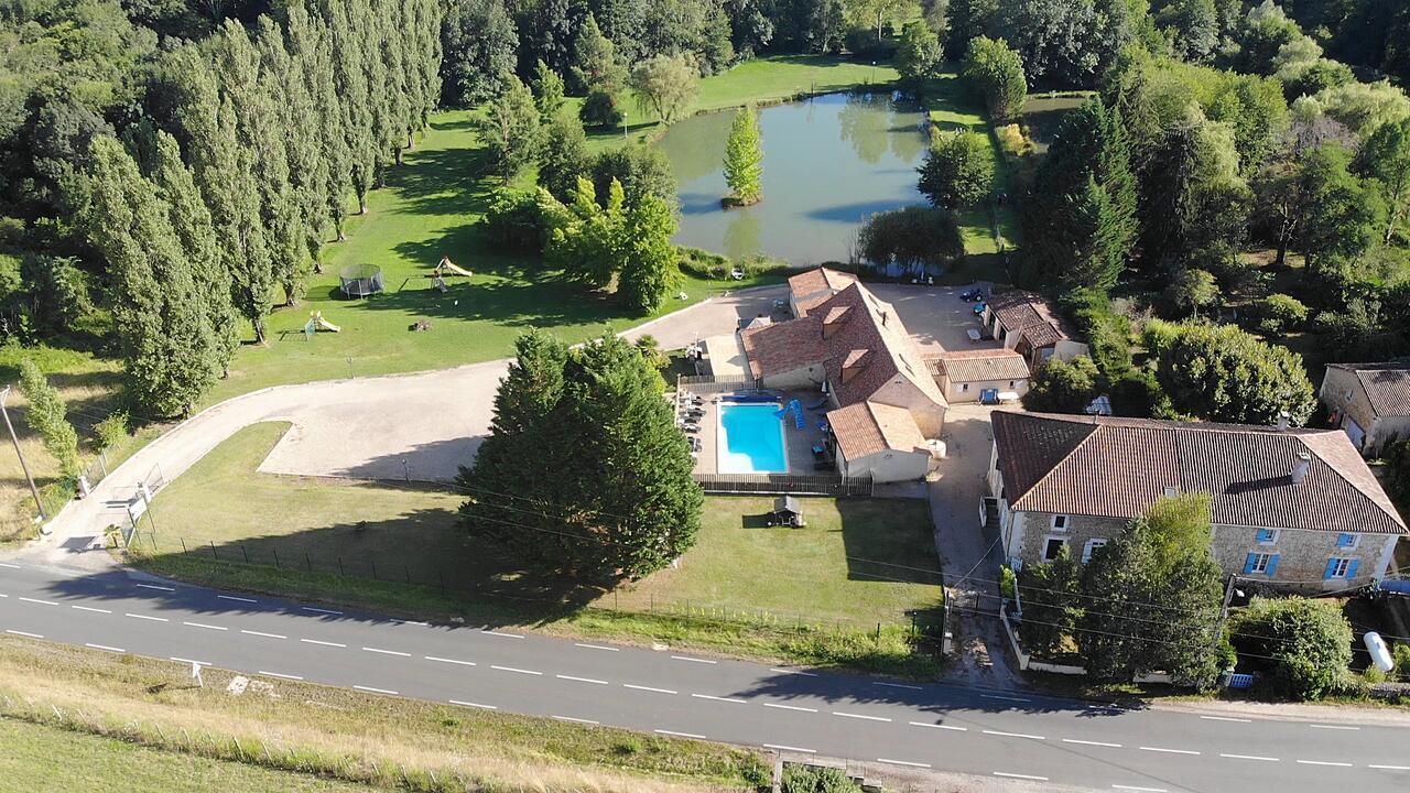 Le Domaine De L'Etang De Sandanet Issac Buitenkant foto