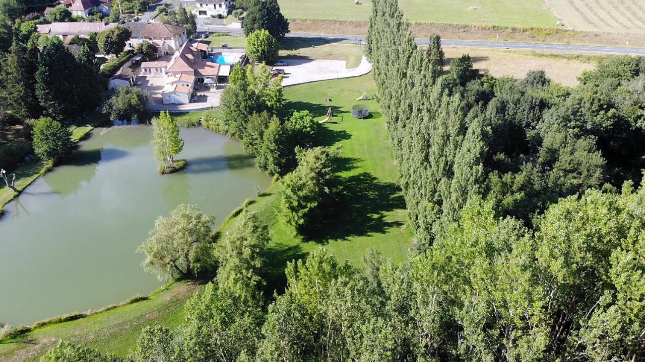 Le Domaine De L'Etang De Sandanet Issac Buitenkant foto